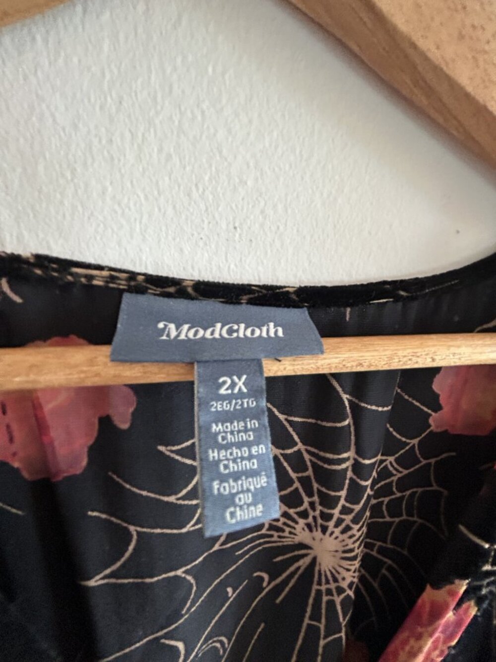 Modcloth Dramatic Depths Velvet Wrap Dress, Black Spiderwebs and Roses, 2X - Picture 4 of 9